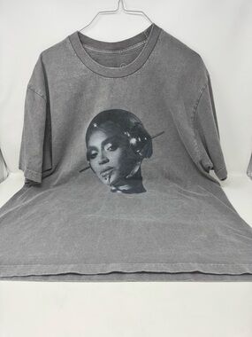 Beyoncé 2023 Renaissance World tour Official merch Concert size large Preowned